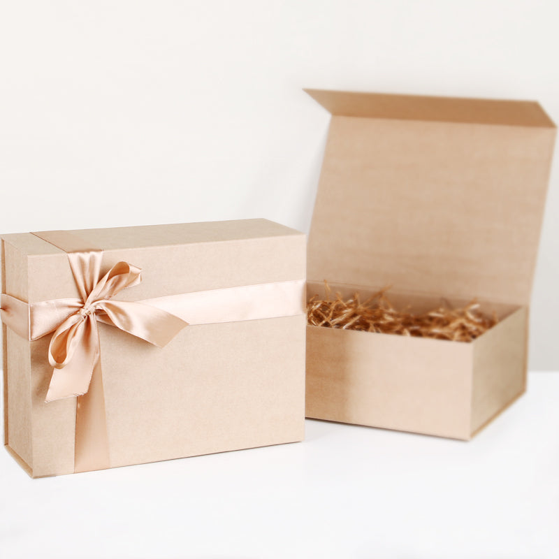 Send Your Love with FANGELICO's Exquisite Packaging Gift Box